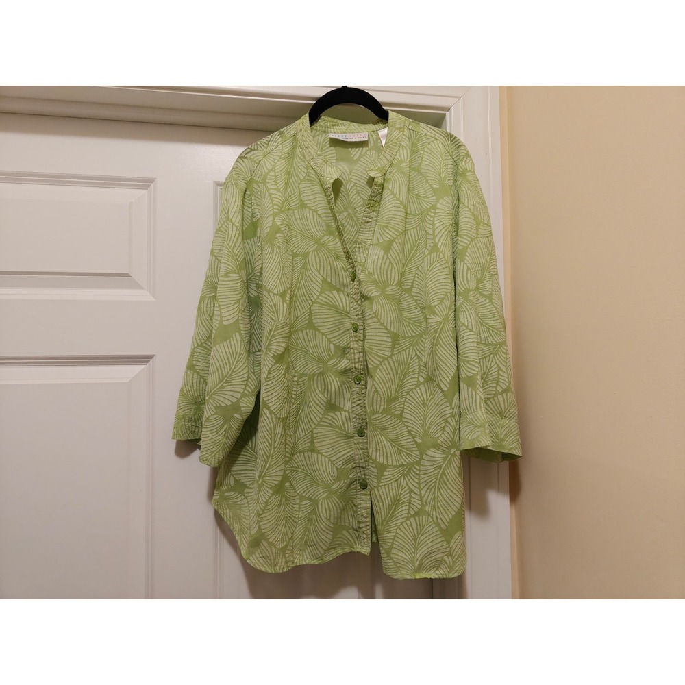 First Issue Liz Claiborne Green Tropical Leaf Print Button Up Blouse Plus Size 2